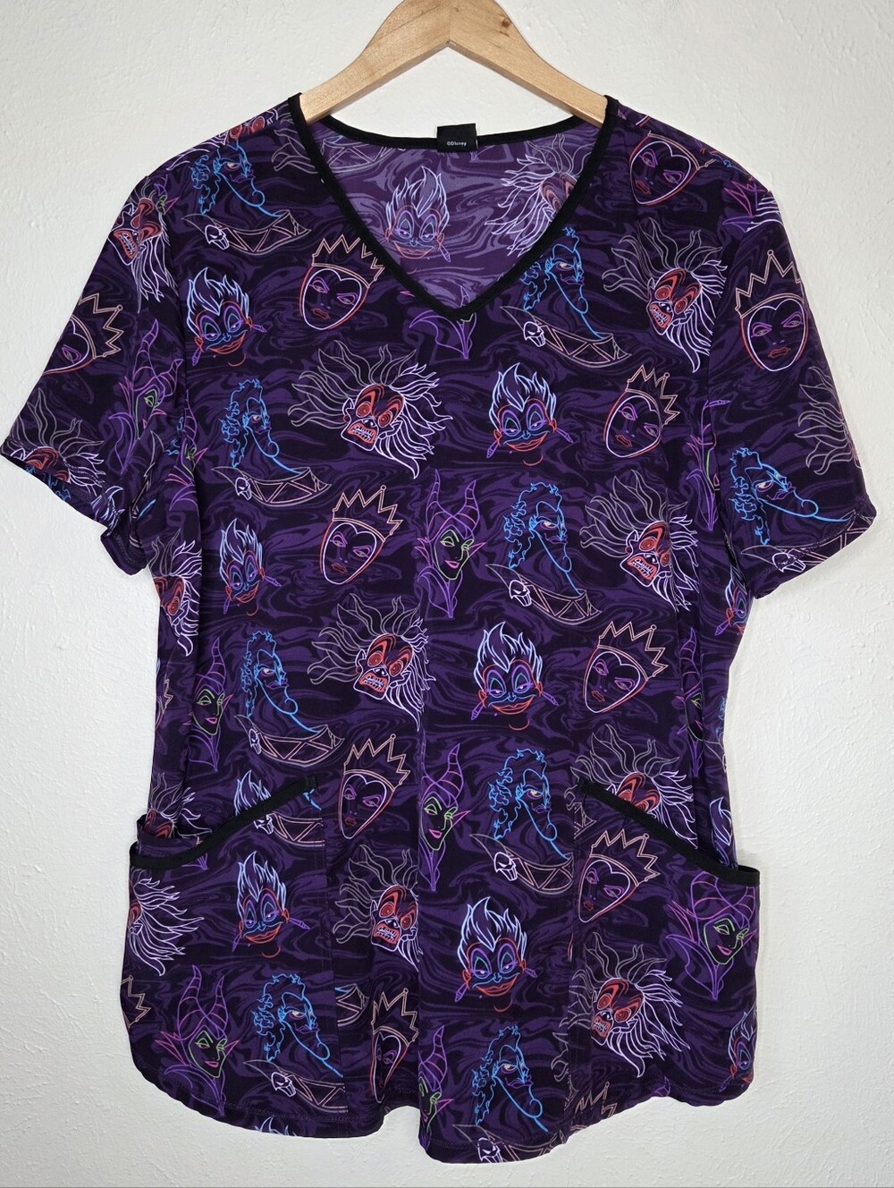 Disney Villains Purple Halloween Scrub Top Stretch V-Neck Nurse Uniform Size L